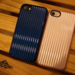 ダイソーのiphoneケース(スーツケースタイプ)がリモワみたいでカッコいい