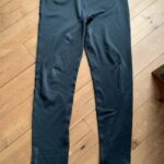 パタゴニアR1パンツ代替品としてモンベルトレーアクションタイツを買うもやはりブラックダイヤモンドが一番近いと感じたとある三日月の夜
